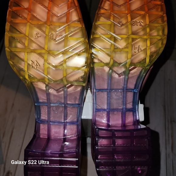 Filp Flops - Picture 3 of 11